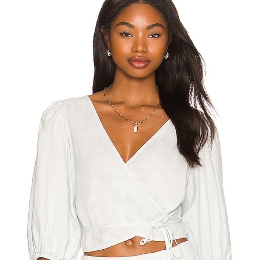 NWT,Young,Fab&Broke, Port Top, Wrap-Around in White, Tie in Front or Back, S